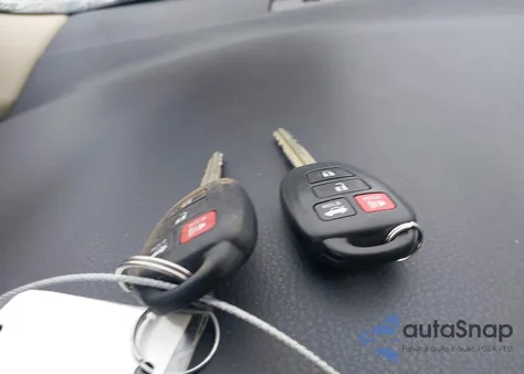 2014 Toyota Corolla Eco из США, поврежденный, VIN 2T1BPRHE4EC139733